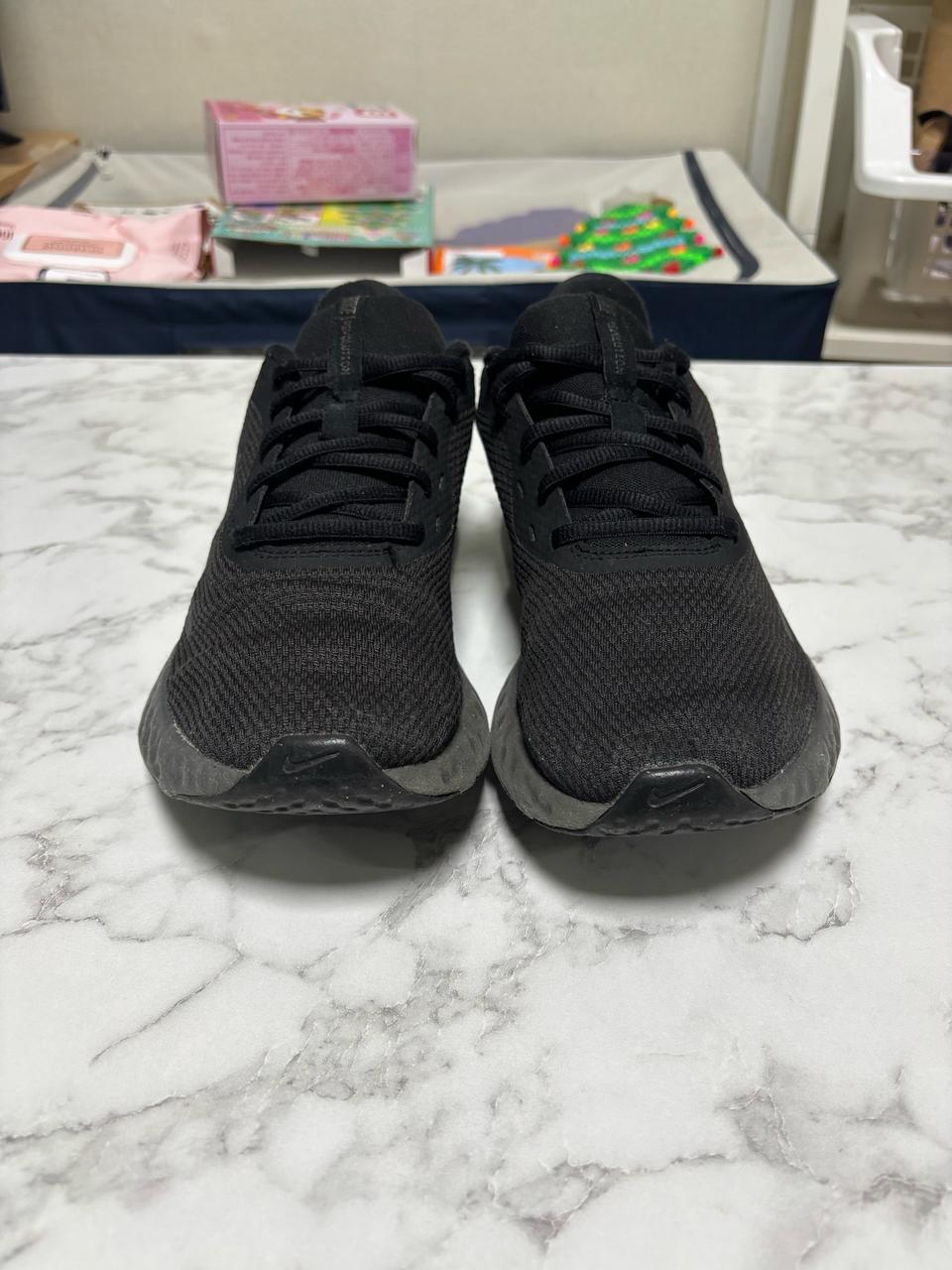 나이키 레볼루션5 트리플블랙 270