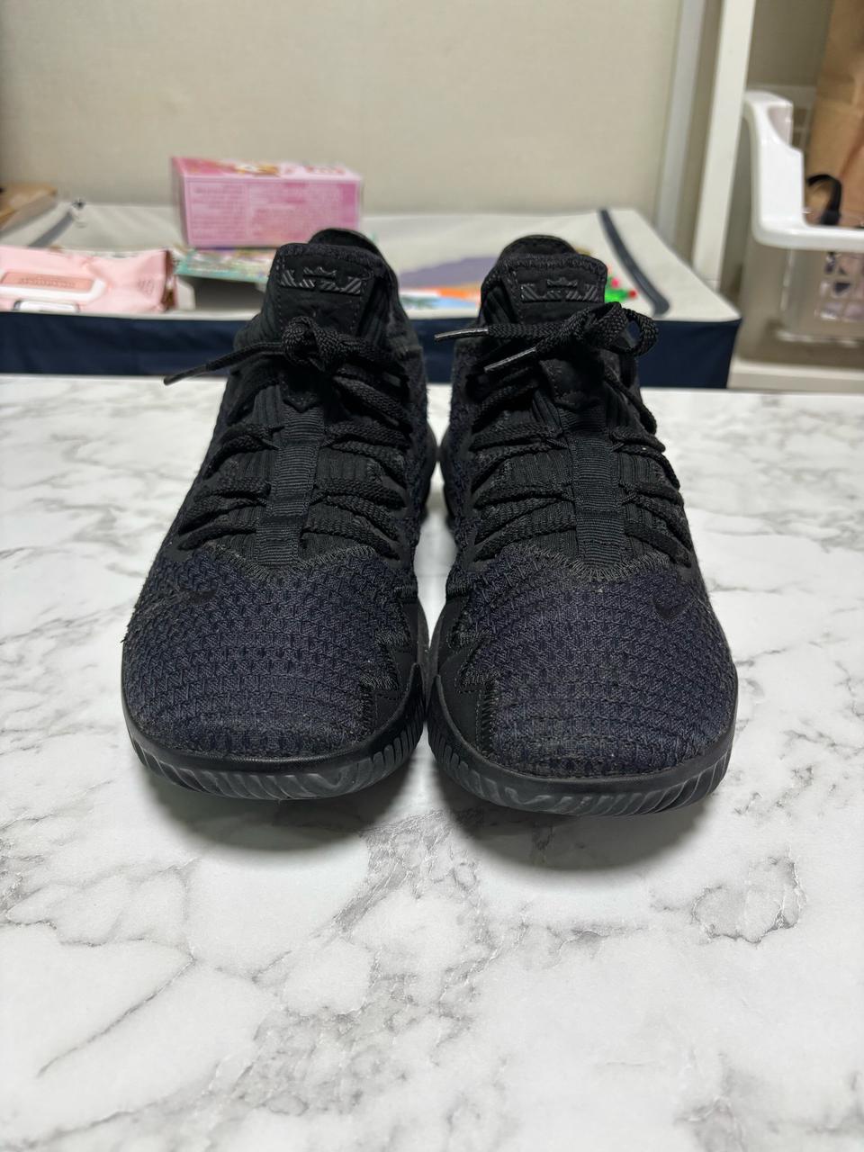 나이키 르브론16 로우 270