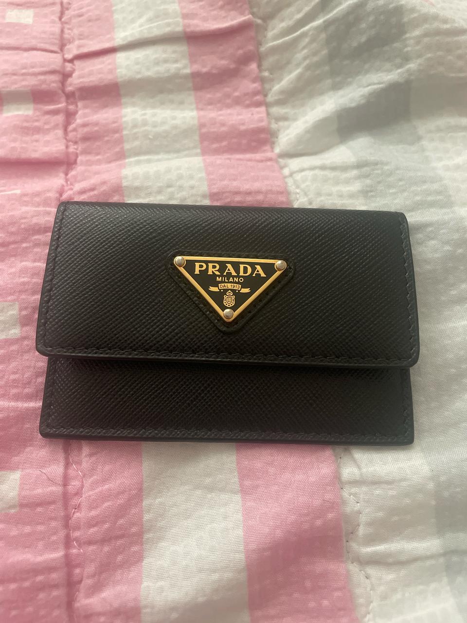 프라다 카드지갑판매합니다