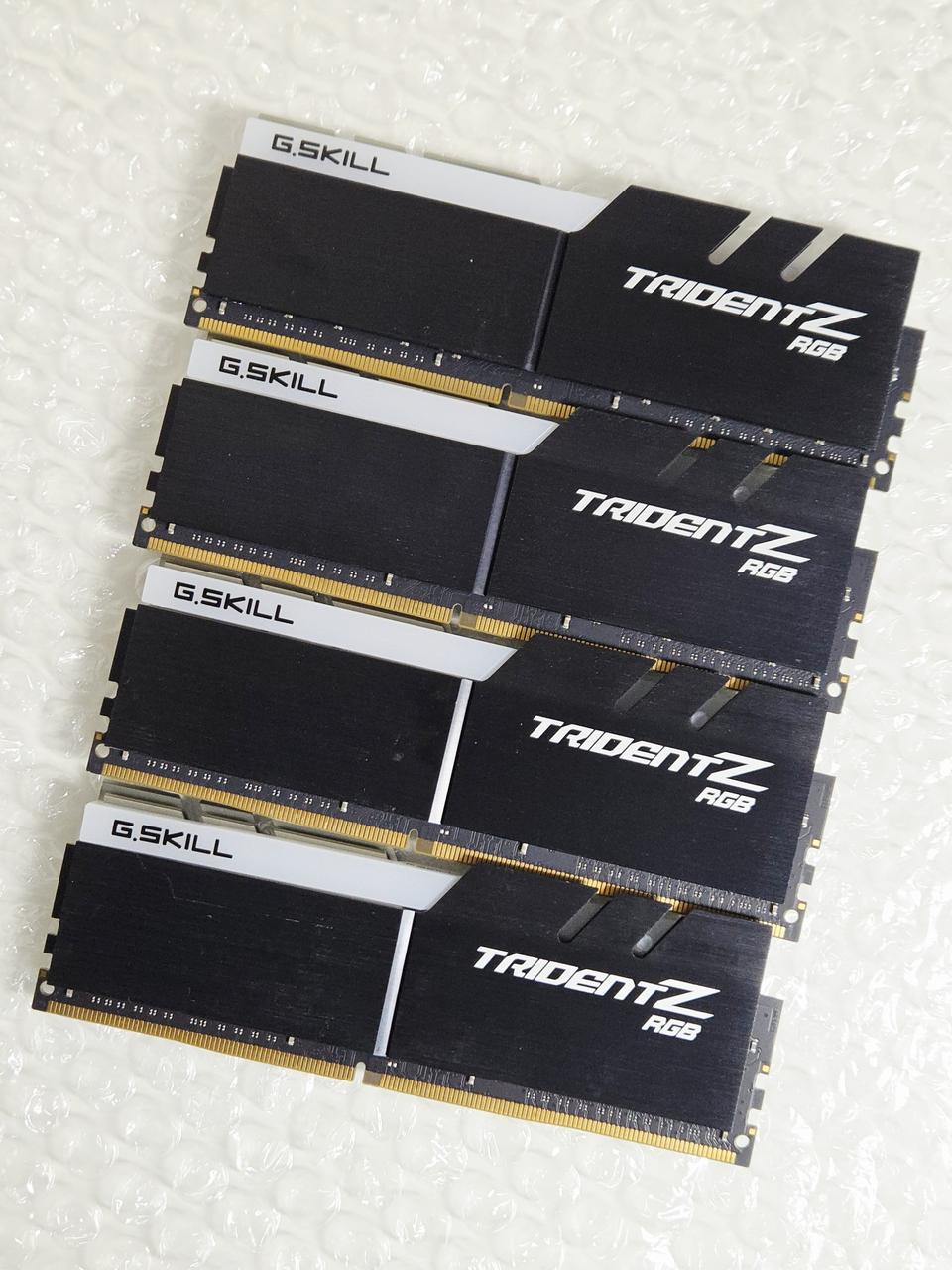 지스킬 G.skill Tridentz RGB DDR4 32기가 램