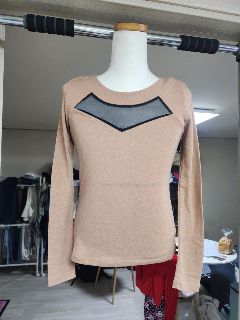 금찌 시스루 긴팔 티셔츠