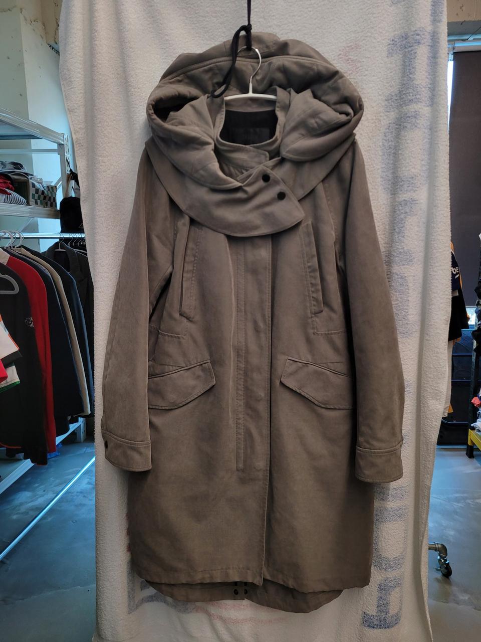 시스템 후드 버버리 롱자켓 여성88-98-165