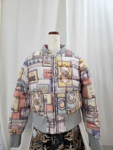 오릴리패딩잠바55~66(반가슴54)상태양호 택포19000