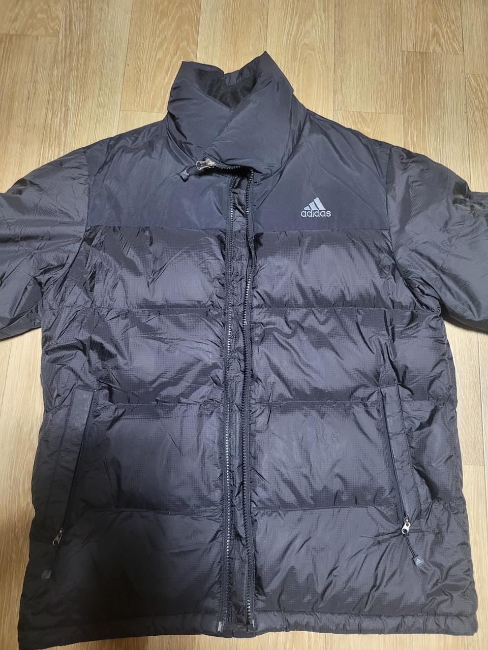 남녀공용 아디다스 패딩점퍼 95사이즈