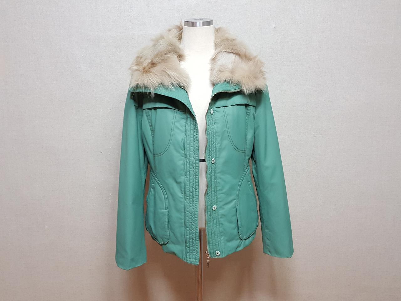 늦겨울용)쉬즈미스 폭스카라 탈착 여성 숏 덕다운 패딩 66 상태우수