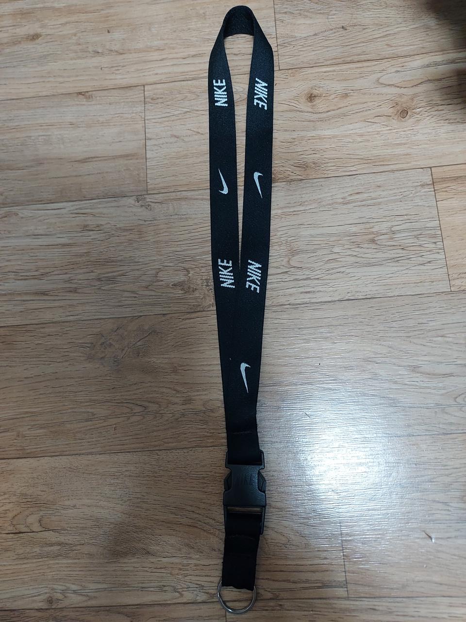 (새상품)남녀공용 나이키 랜야드 스트랩 목걸이 목줄 호각줄 판매합니다