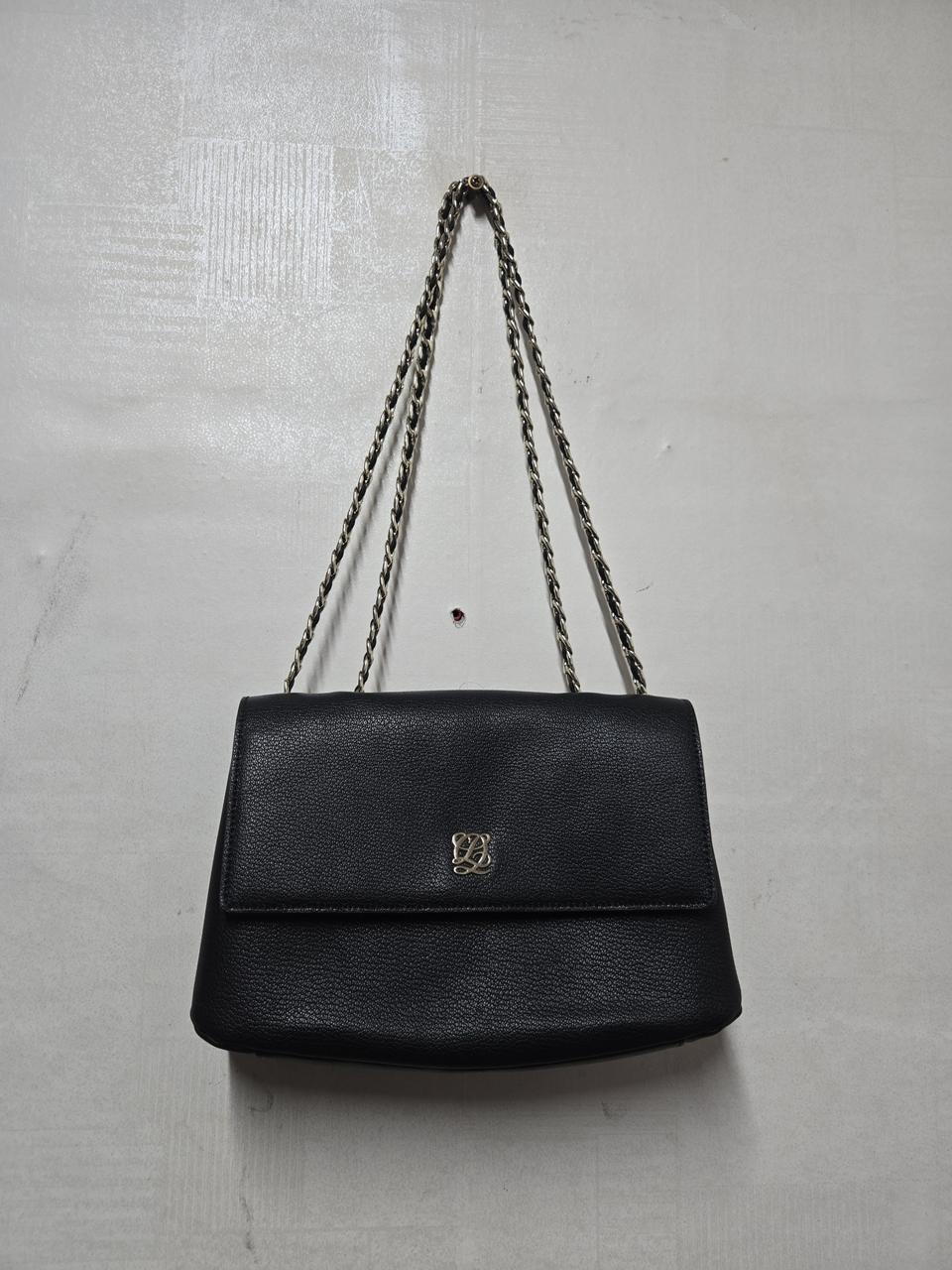 루이까또즈 블랙 체인 숄더 크로스가방