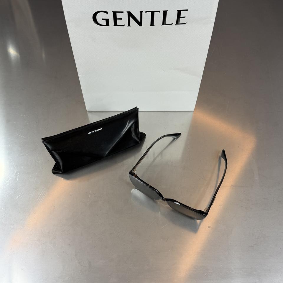 [리오브] 젠틀몬스터 BURTY 선글라스