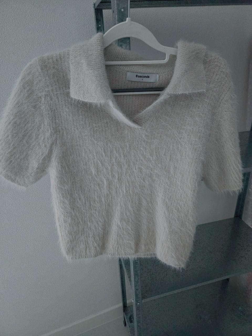 에잇세컨즈 앙고라 니트