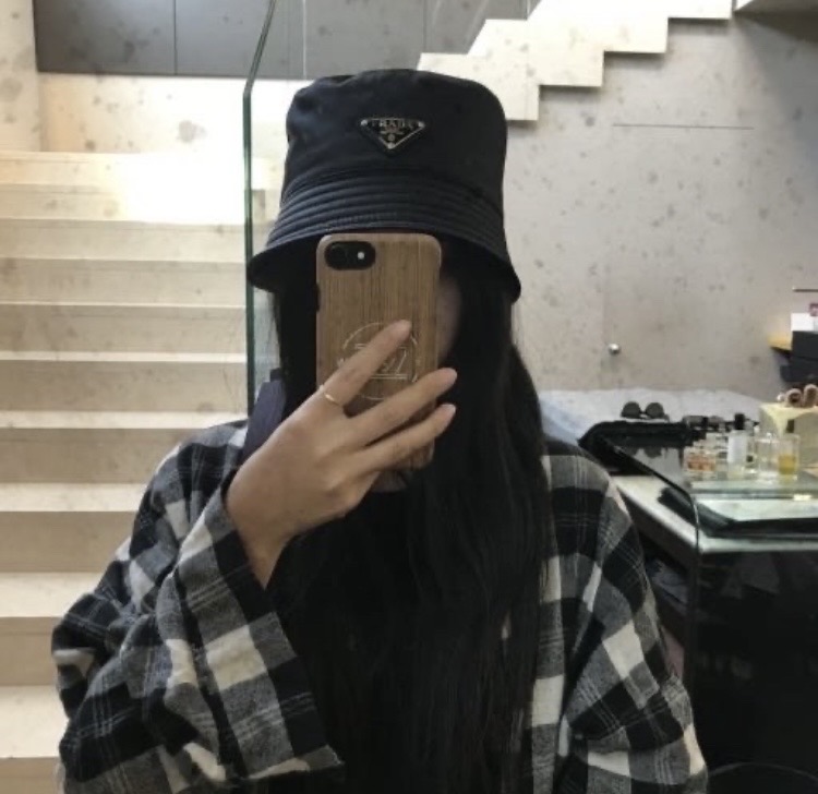 프라다 버킷햇 벙거지 모자
