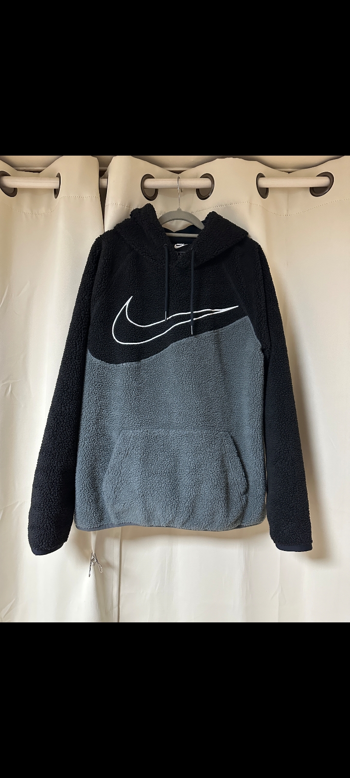나이키 스우시 후리스 후드티 M사이즈 제품상태 아주 좋습니다