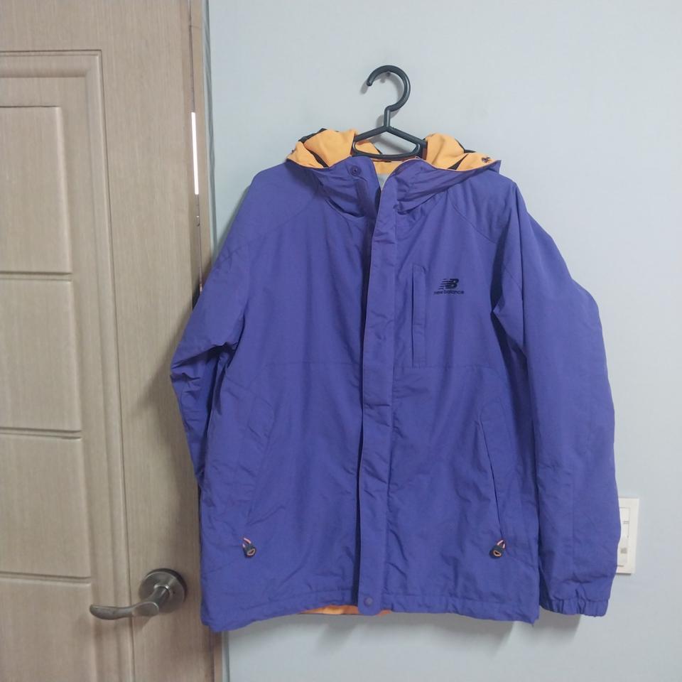 뉴발란스 여성M 사이즈