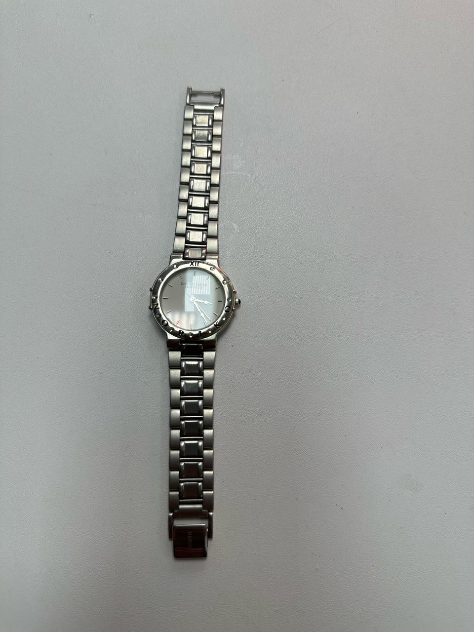 컨디션 좋은 일본 NORIKO쿼츠 남녀공용 시계팝니다