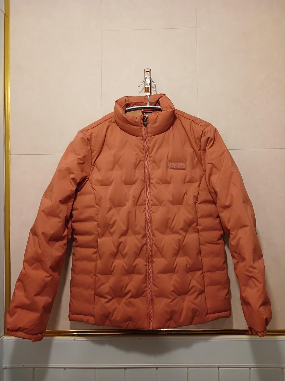 네파 정품 여성 경량패딩 90 사이즈