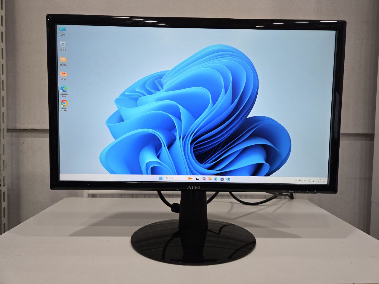 ATEC 24인치 60Hz 모니터 팝니다.