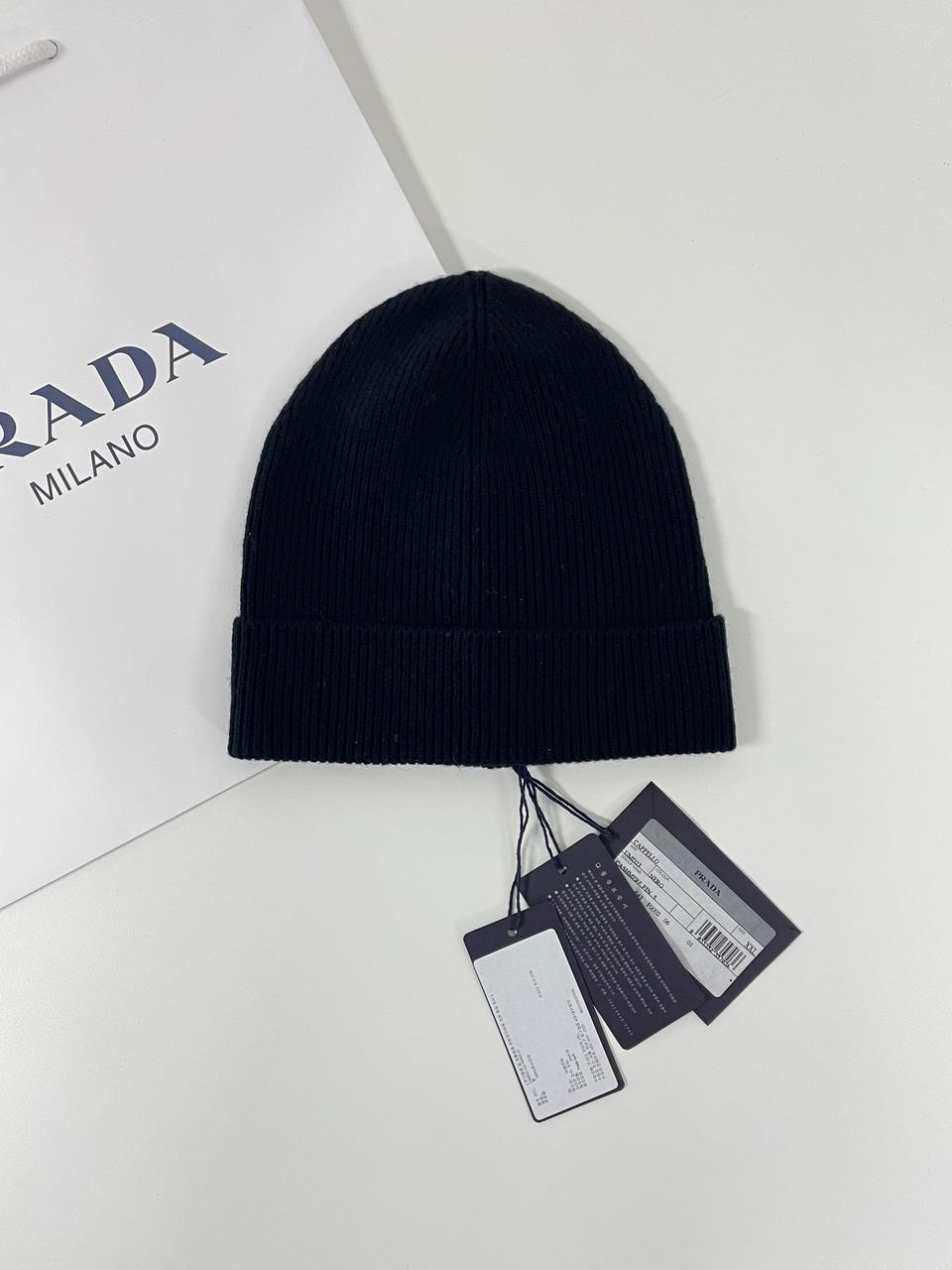 새상품 프라다 비니 캐시미어 100% 블랙 컬러 2XL