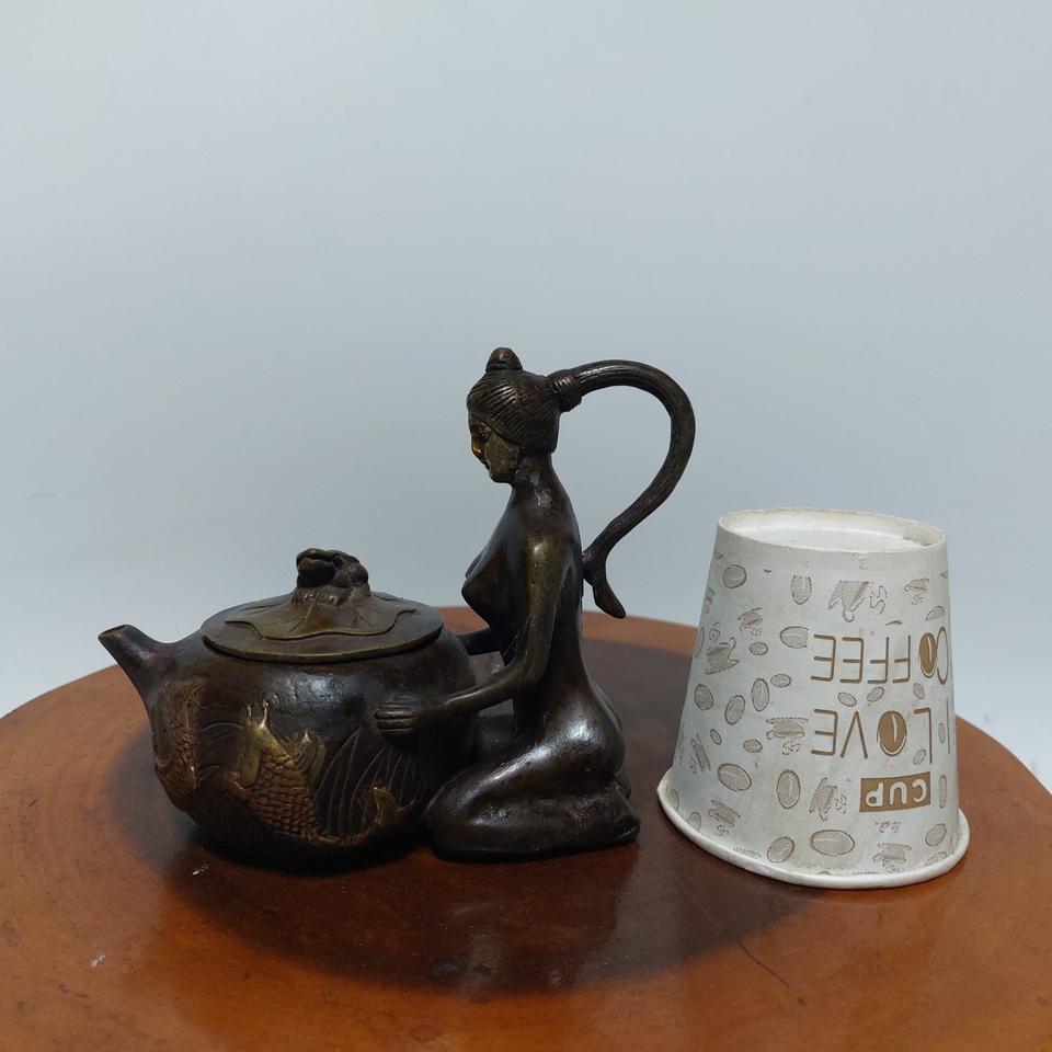 동 주전자 여인상-  만물당. 소품용. 장식용