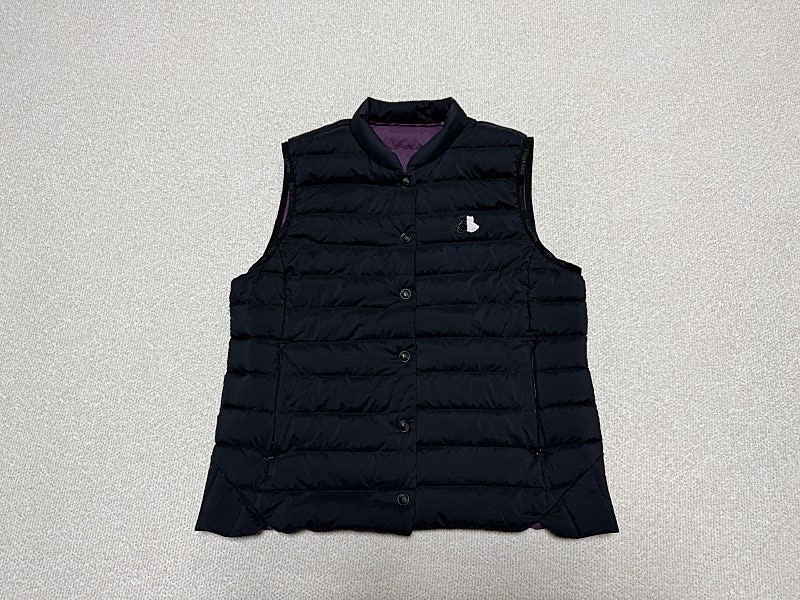 블랙앤화이트 구스다운 경량패딩 조끼 여성용 100호 77사이즈
