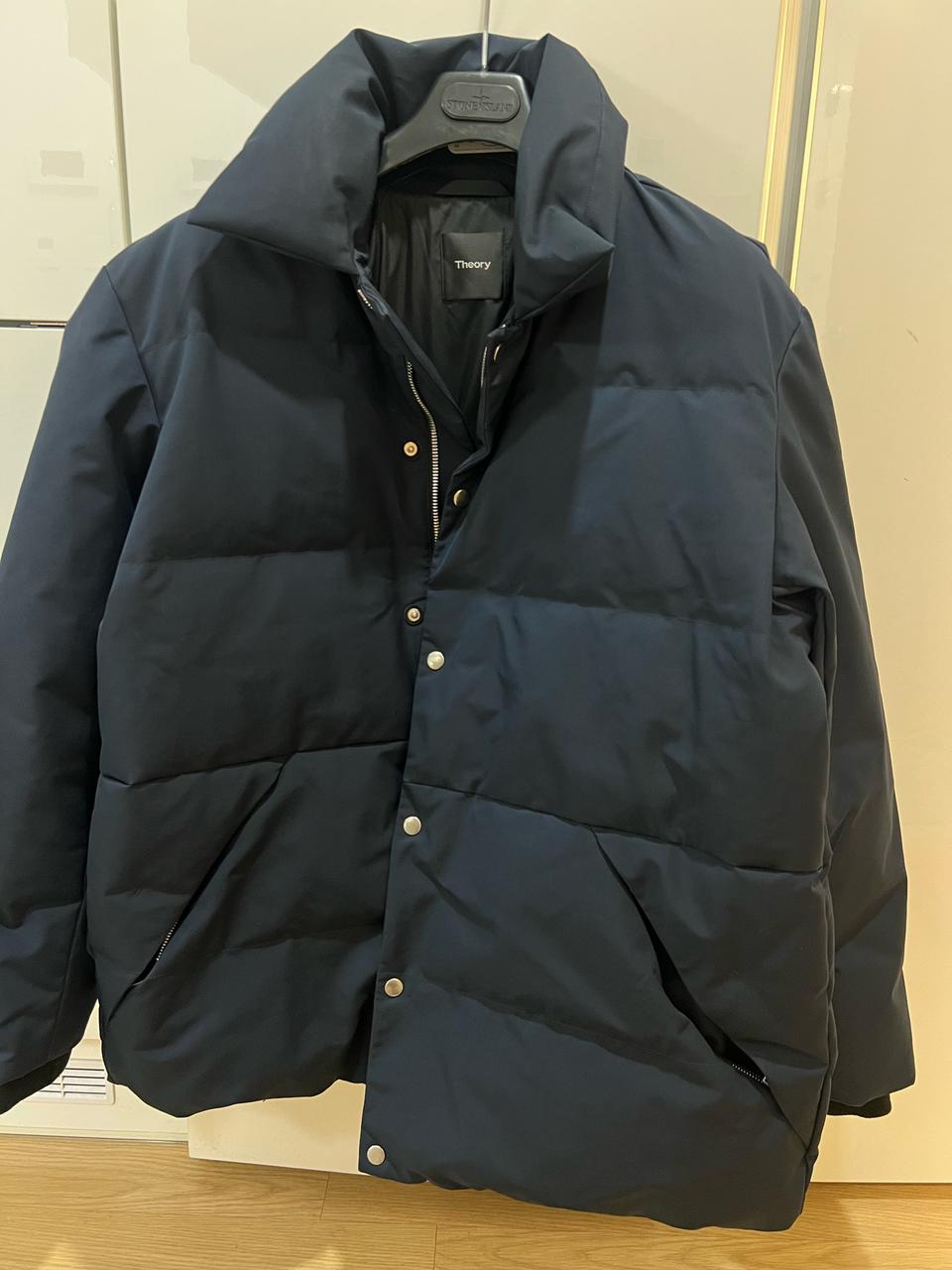 띠어리 푸퍼패딩 xl (새상품급)