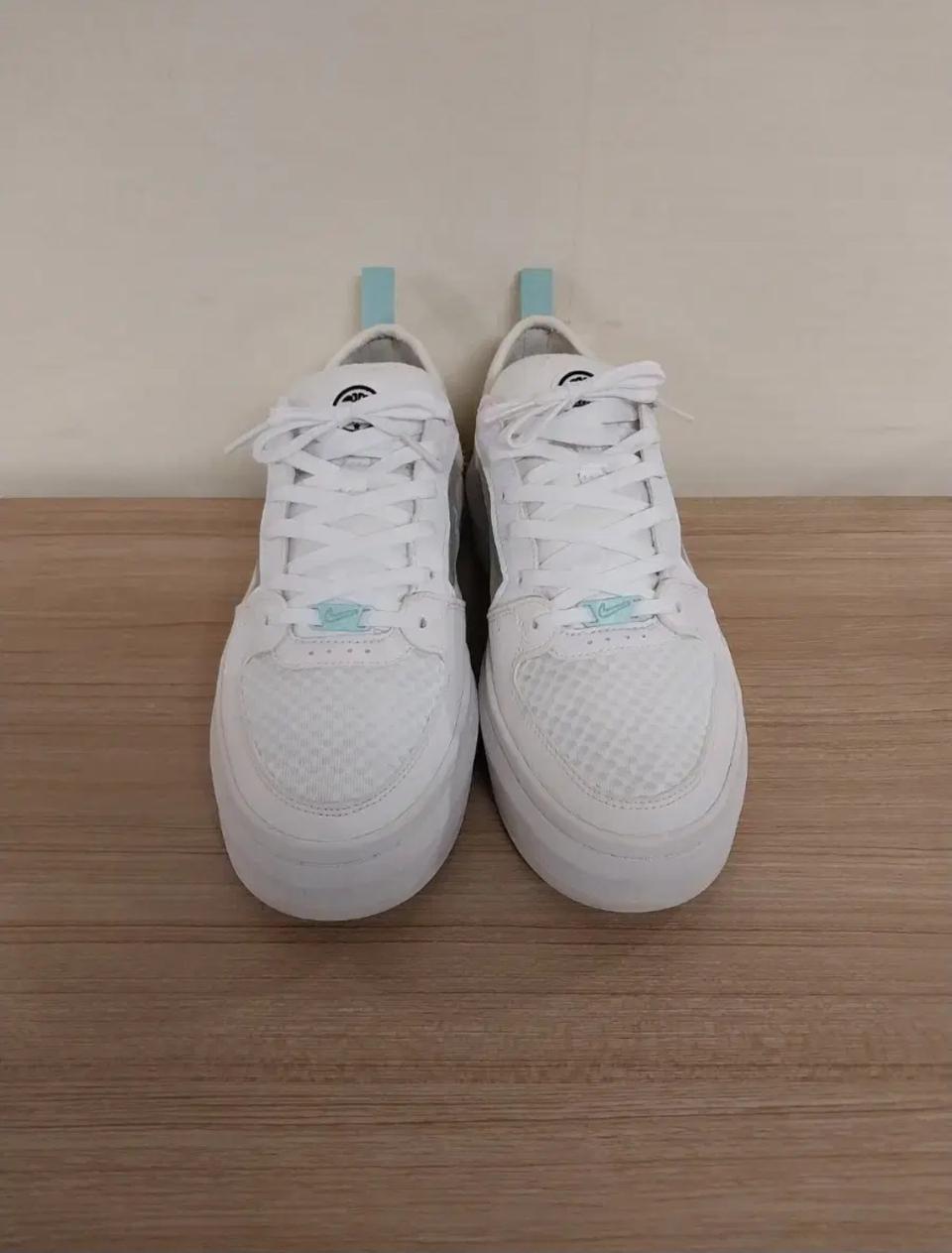 여성 나이키 W 코트 비전 알타 TXT 운동화 (260)