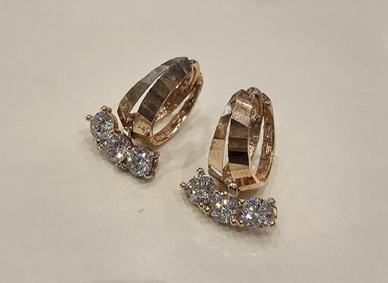 <새것> 18k핑크골드_큐빅또르르 링귀걸이