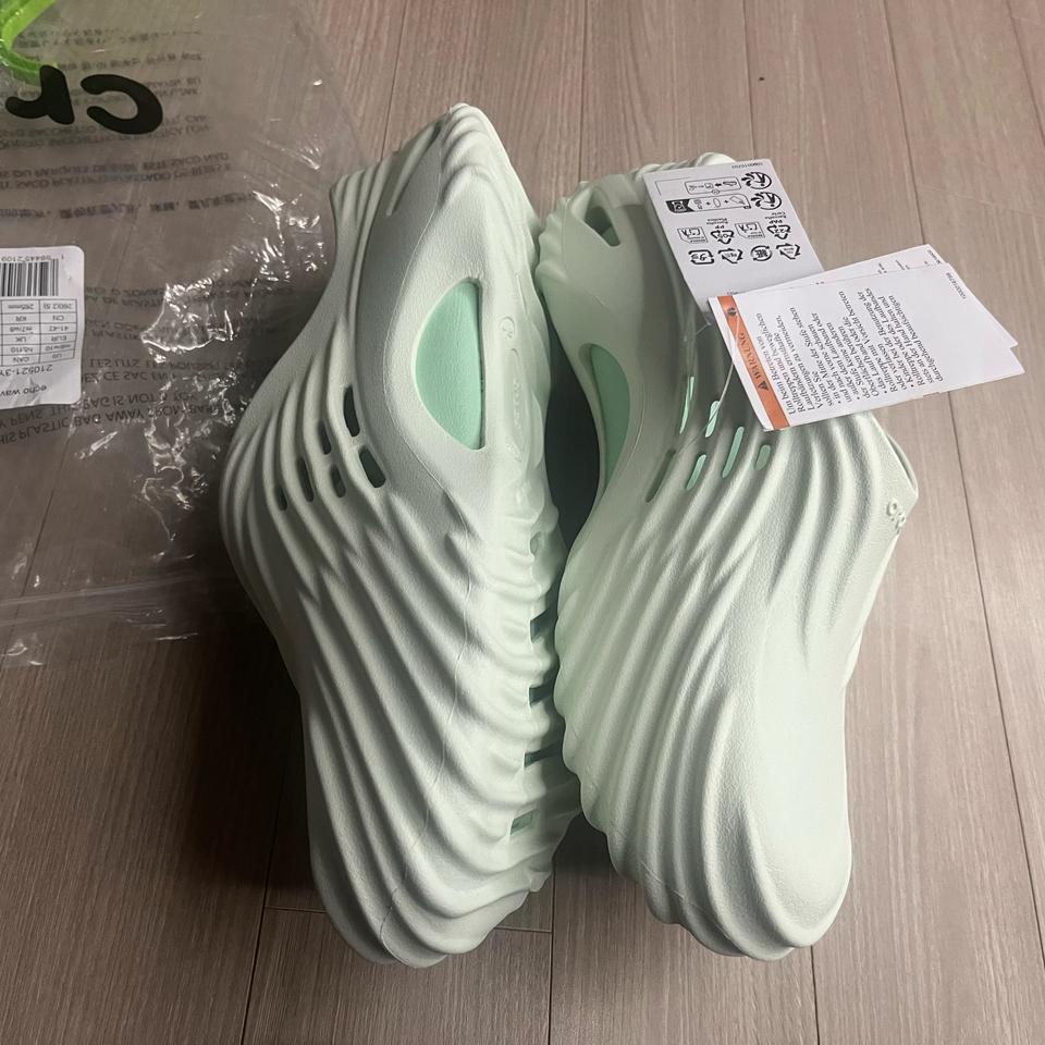 크록스 에코 웨이브 민트 265 새제품 정가139000