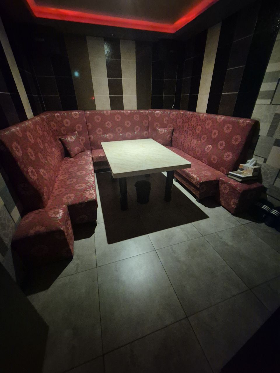 노래방소파 팝니다 삽니다 업소용쇼파 7080라이브 호프 카페  전국유통