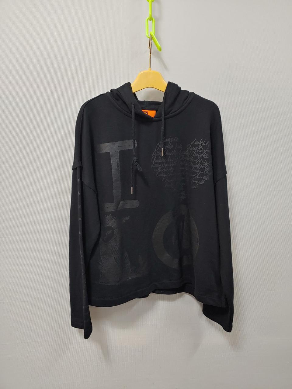 럭키슈에뜨  블랙 프린팅 후드티 여성F