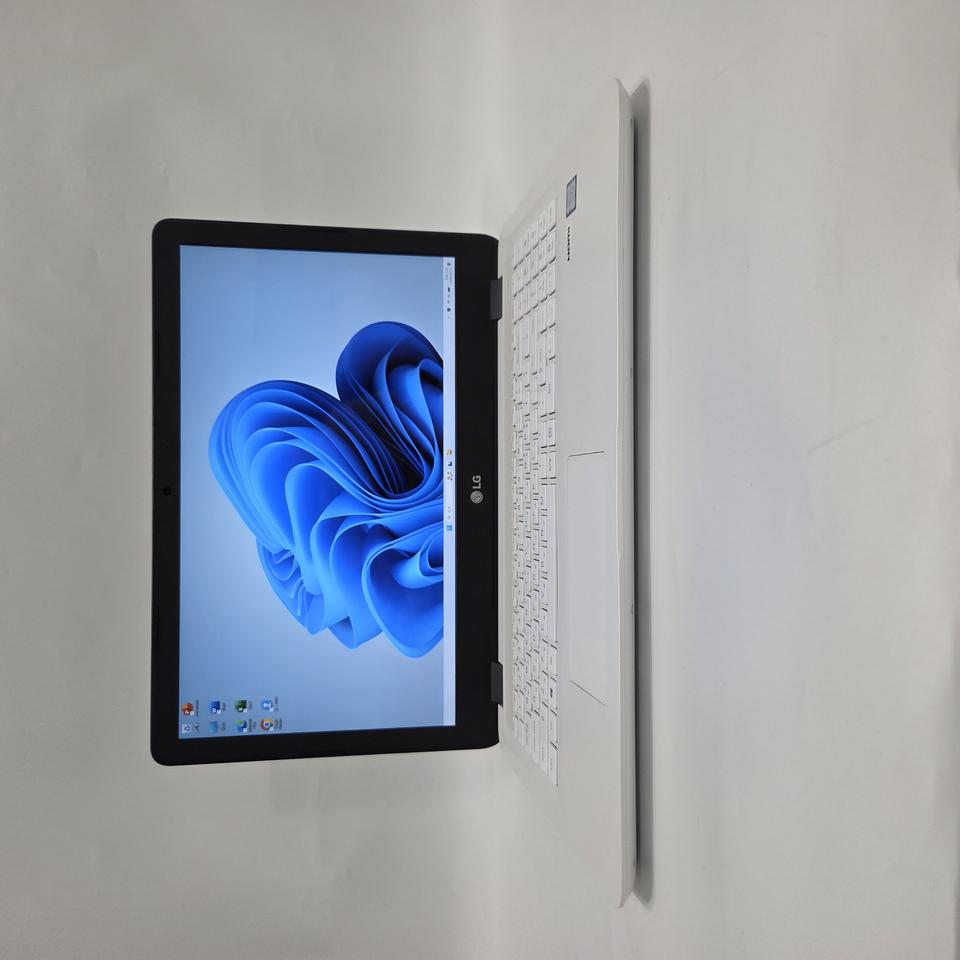 엘지 노트북 울트라 i5 SSD/FHD/윈11/15.6인치/화이트