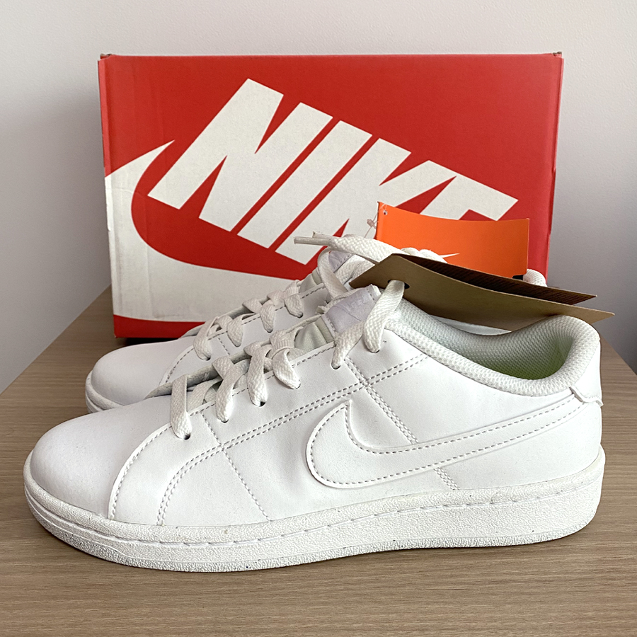 (새제품) 나이키 COURT ROYALE 2 NN 단화 스니커즈