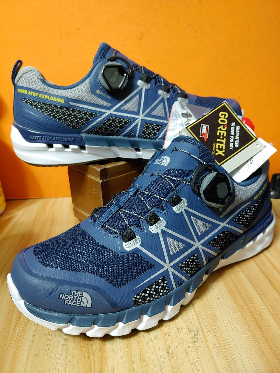 (새상품)노스페이스 고어텍스 보아 트레킹화(표기255추천사이즈250)