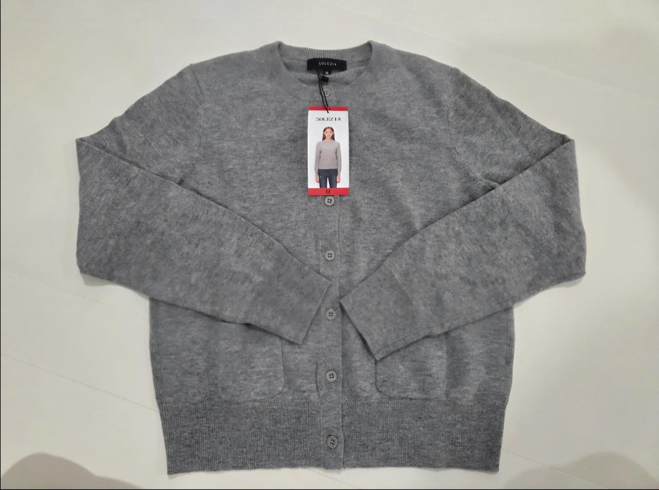 새제품.쏠레지아 울 100% 라운드넥 가디건 66사이즈