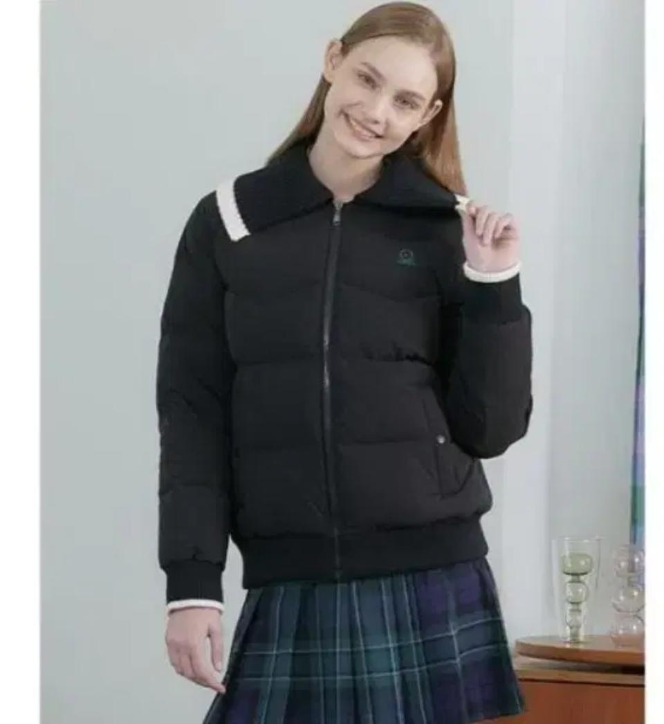 베네통 골프웨어  카라 니트 덕다운 패딩 블랙 (L)