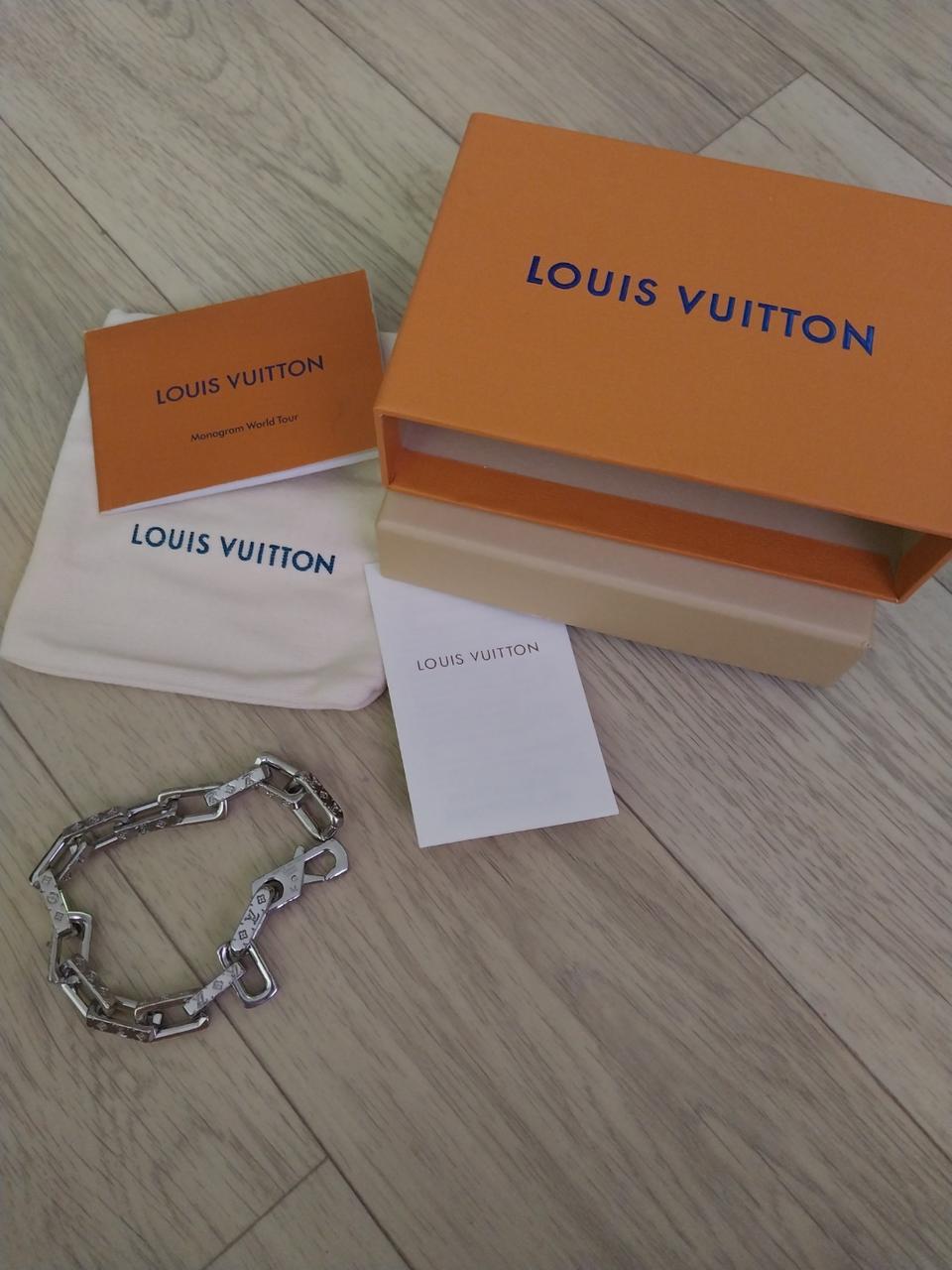 루이비통 실버체인 팔찌