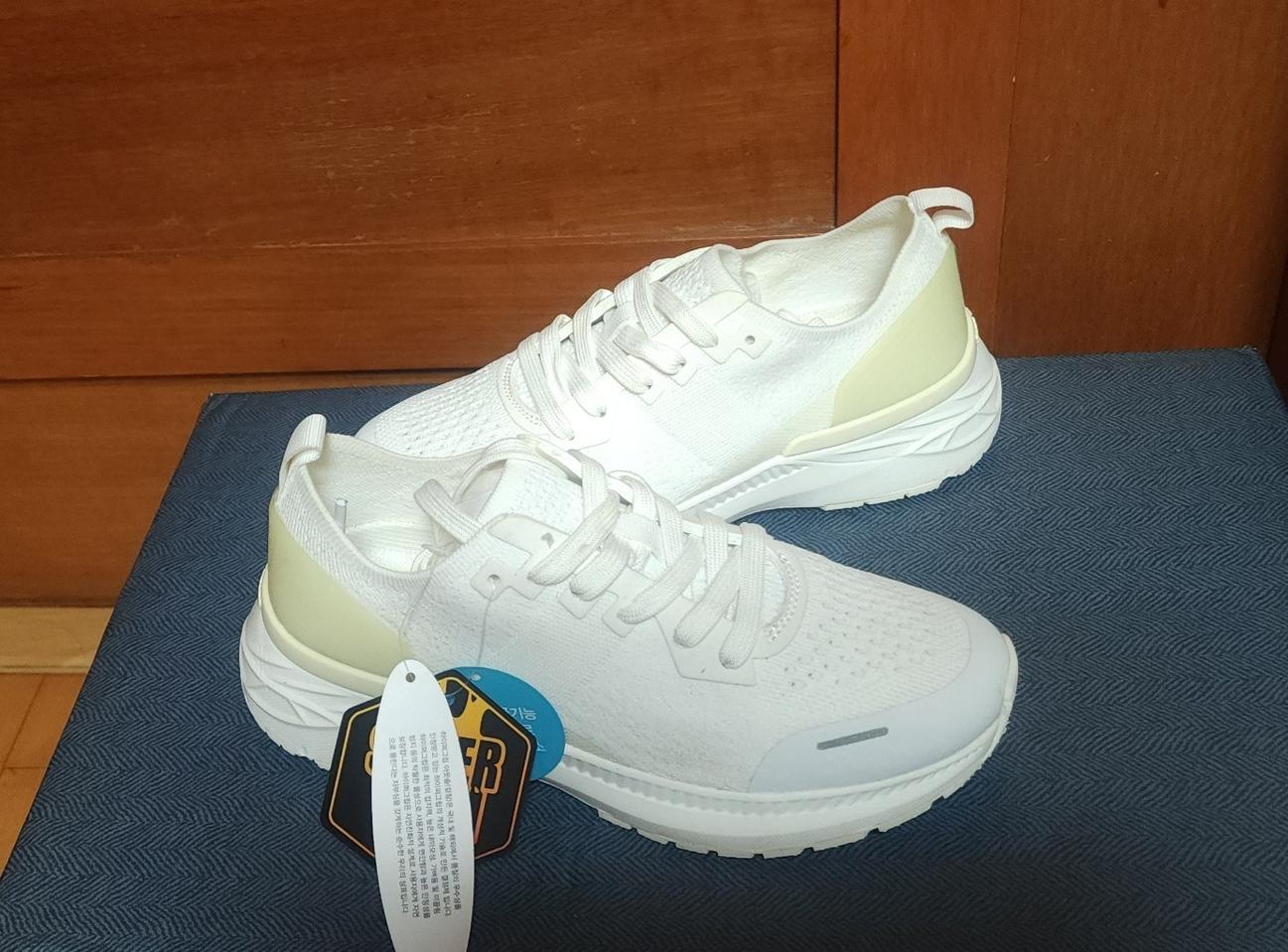 슈펜 니트 운동화 새상품 250 런닝화