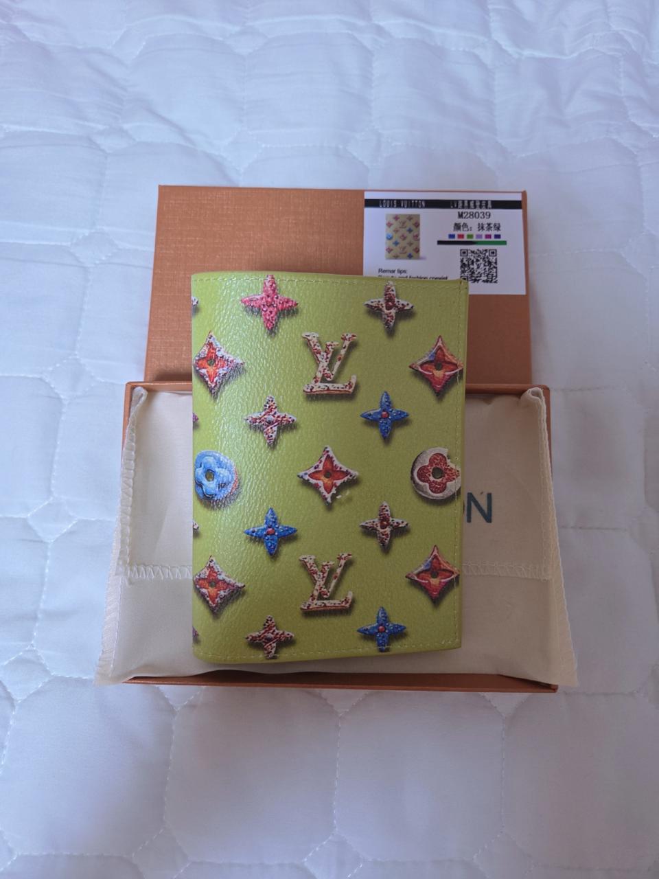 여권케이스 및 지갑