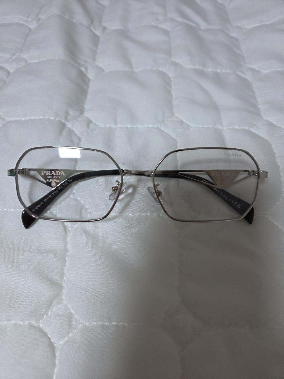 프라다 실버 안경테 새상품