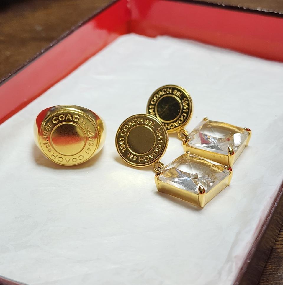 정품 코치 시그니처 로고 귀걸이 +반지 세트