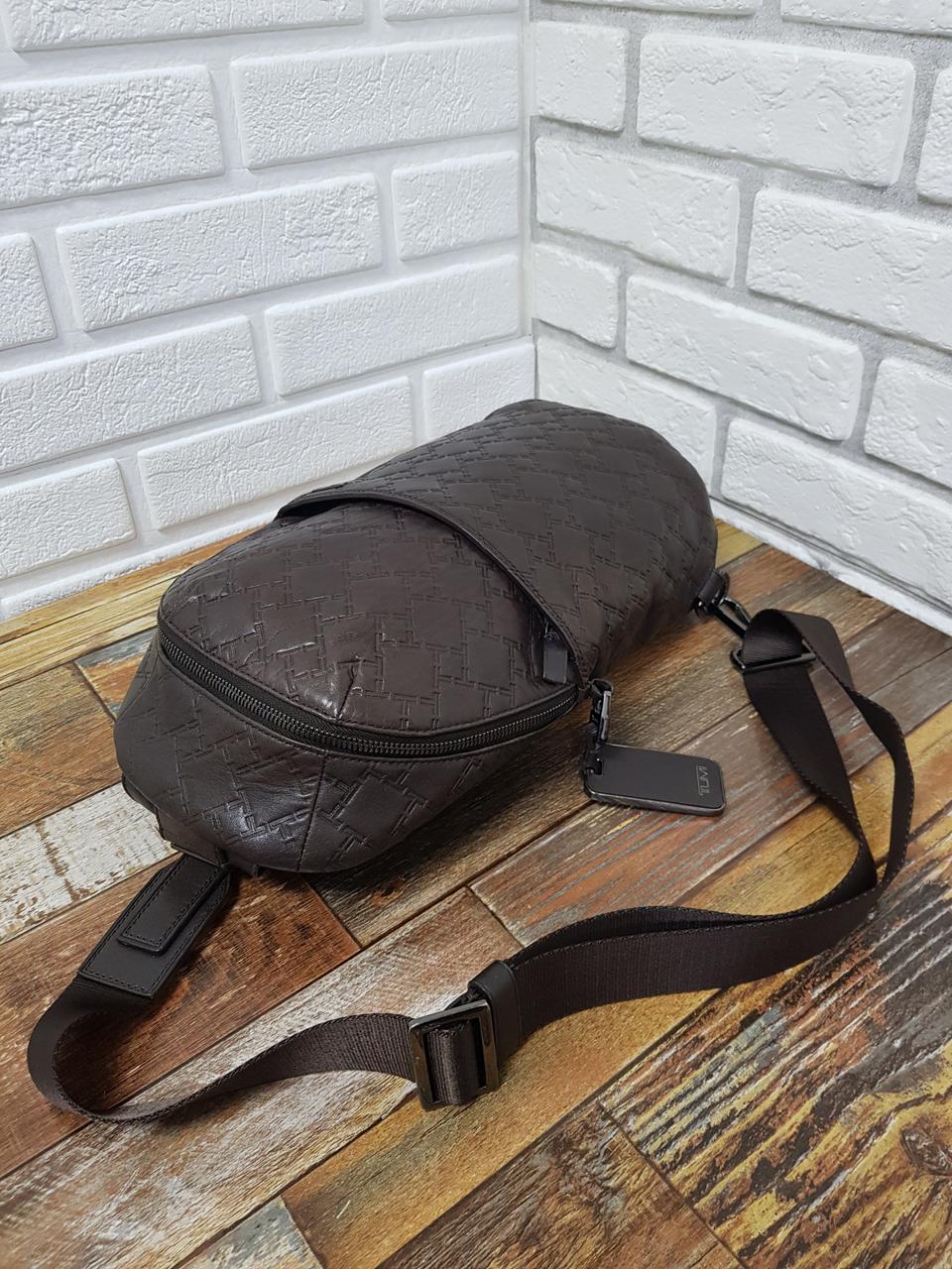 [정품] 투미 티콘 레더 슬링백 다크브라운