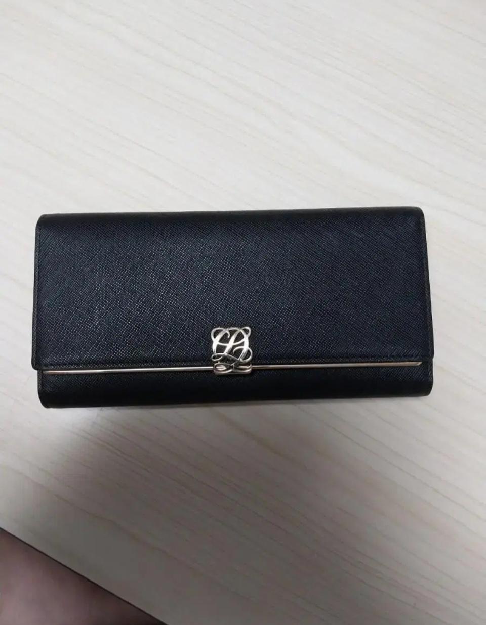 여성 루이까또즈  장지갑