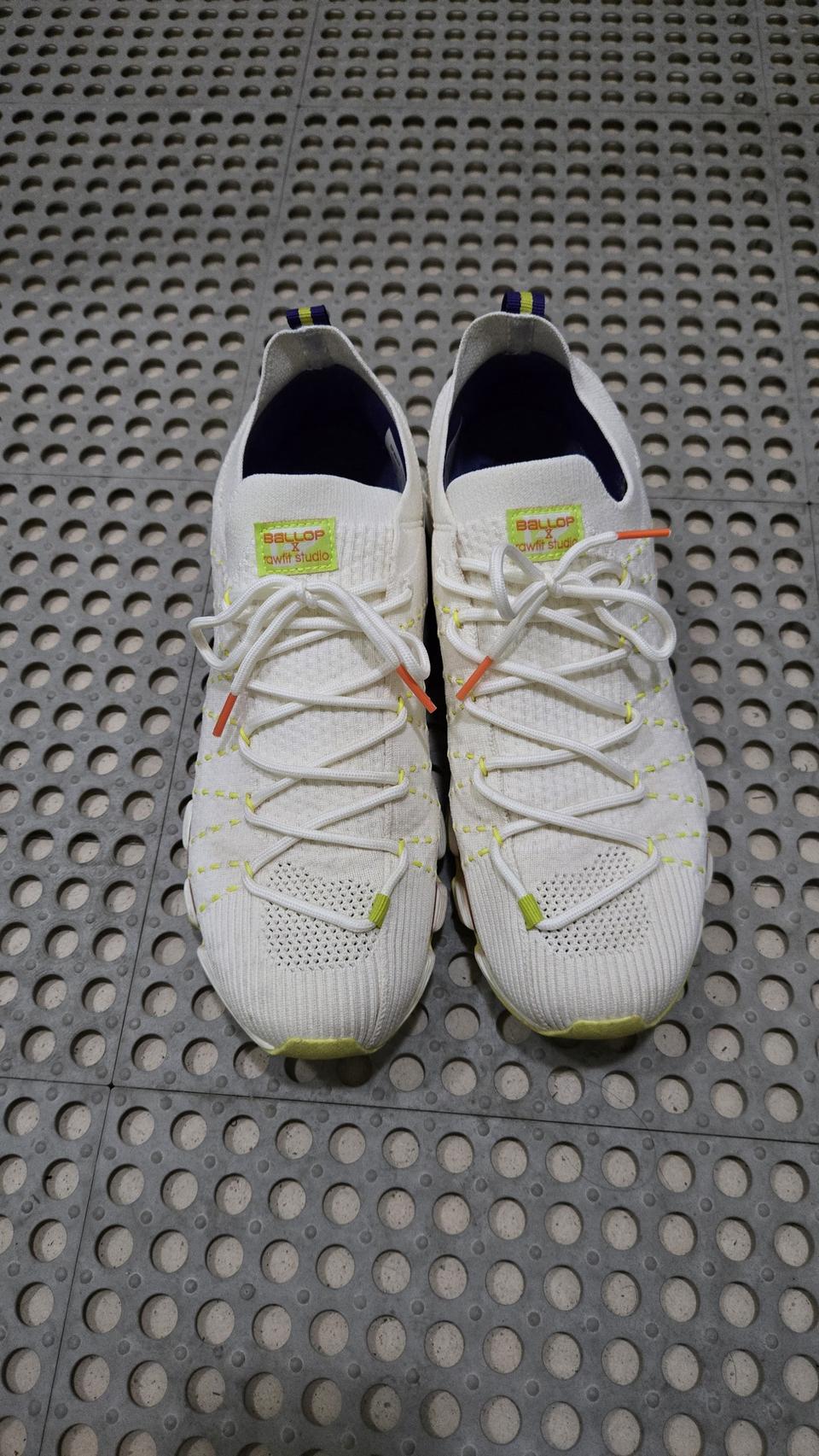 밸롭 워킹화 티바트2.0 (275~280)정가75000원 니트 운동화