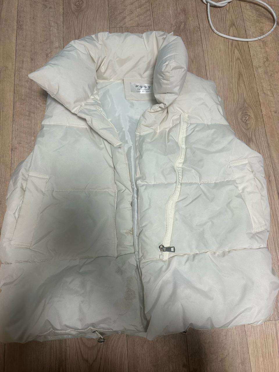 아이보리 패딩 조끼