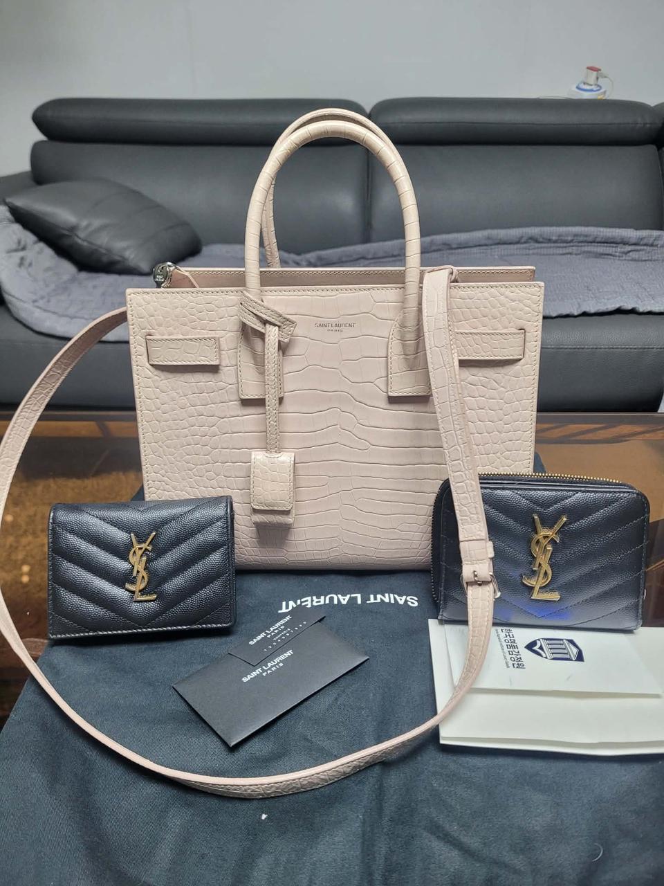 삭드쥬르 베이비 크로커. 생로랑