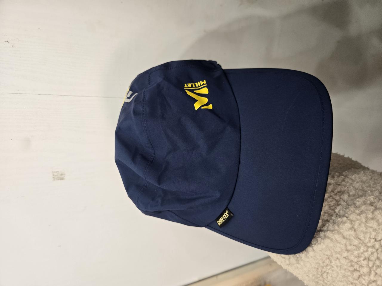 택있는 새상품)) MILLET 밀레 고어텍스 모자! 귀돌이 접이식!