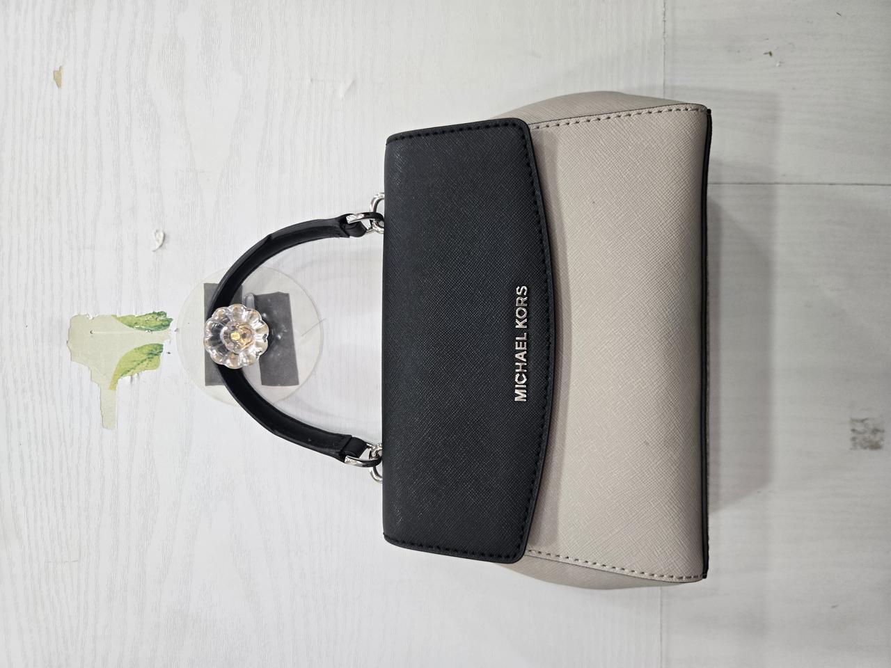 MICHAEL KORS 마이클코어스 핸드백 가방!