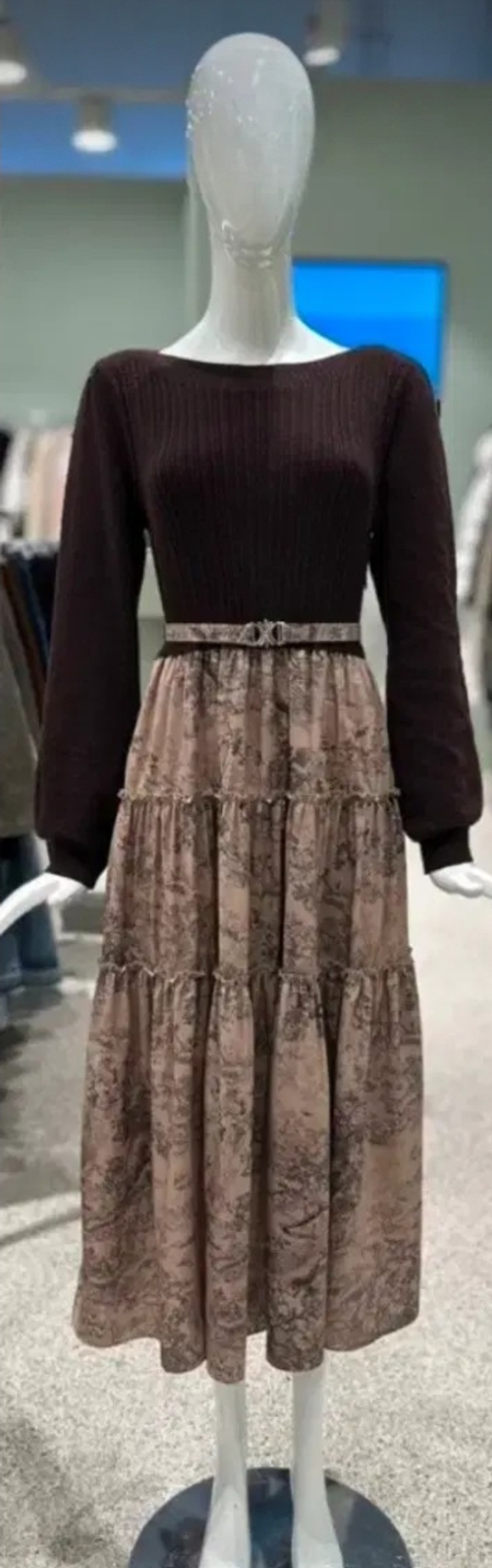 듀엘 입술라인 니트 배색 나염 프릴장식 원피스 55사이즈 새제품