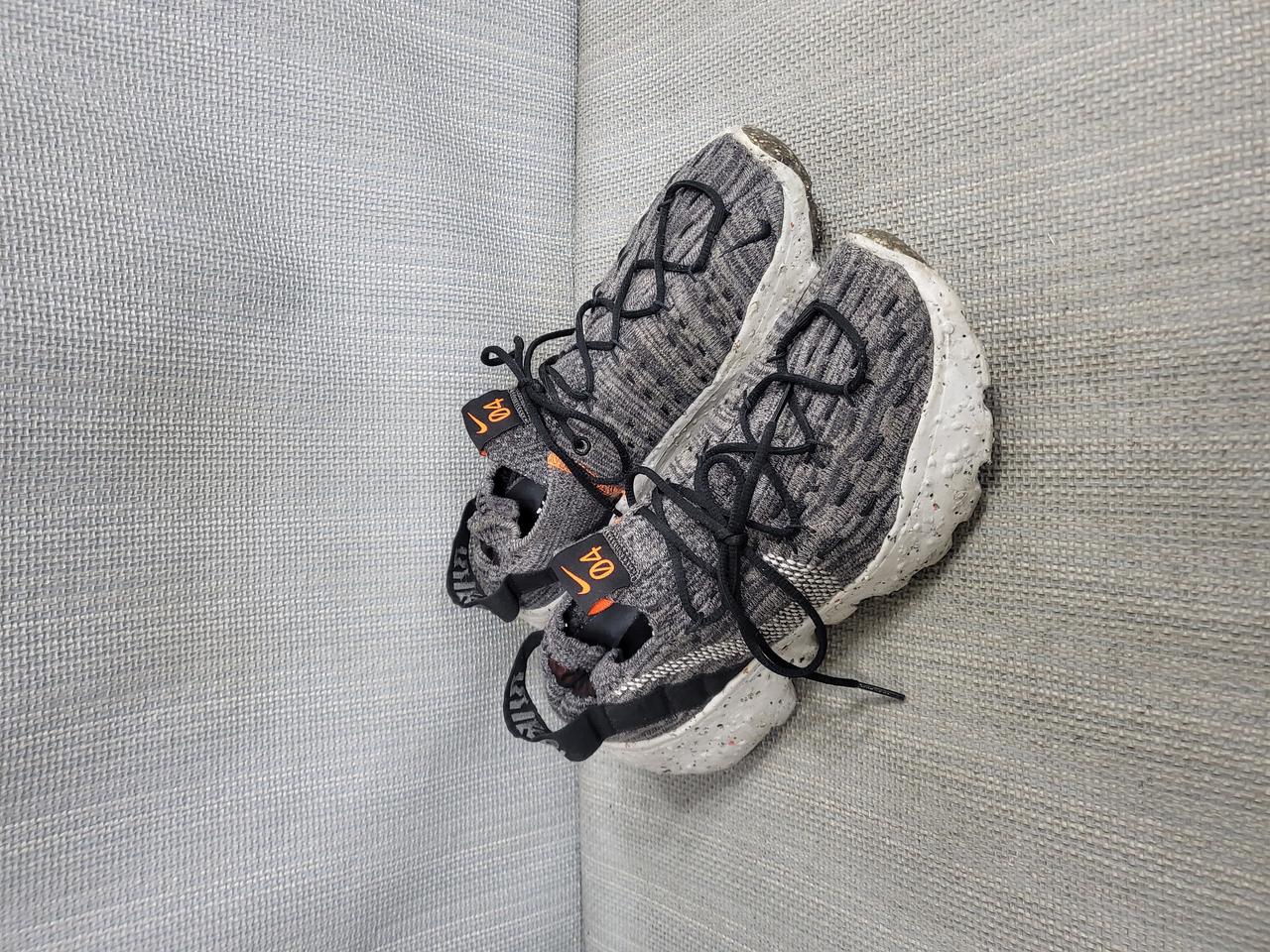 나이키 스페이스 히피 런닝화 260