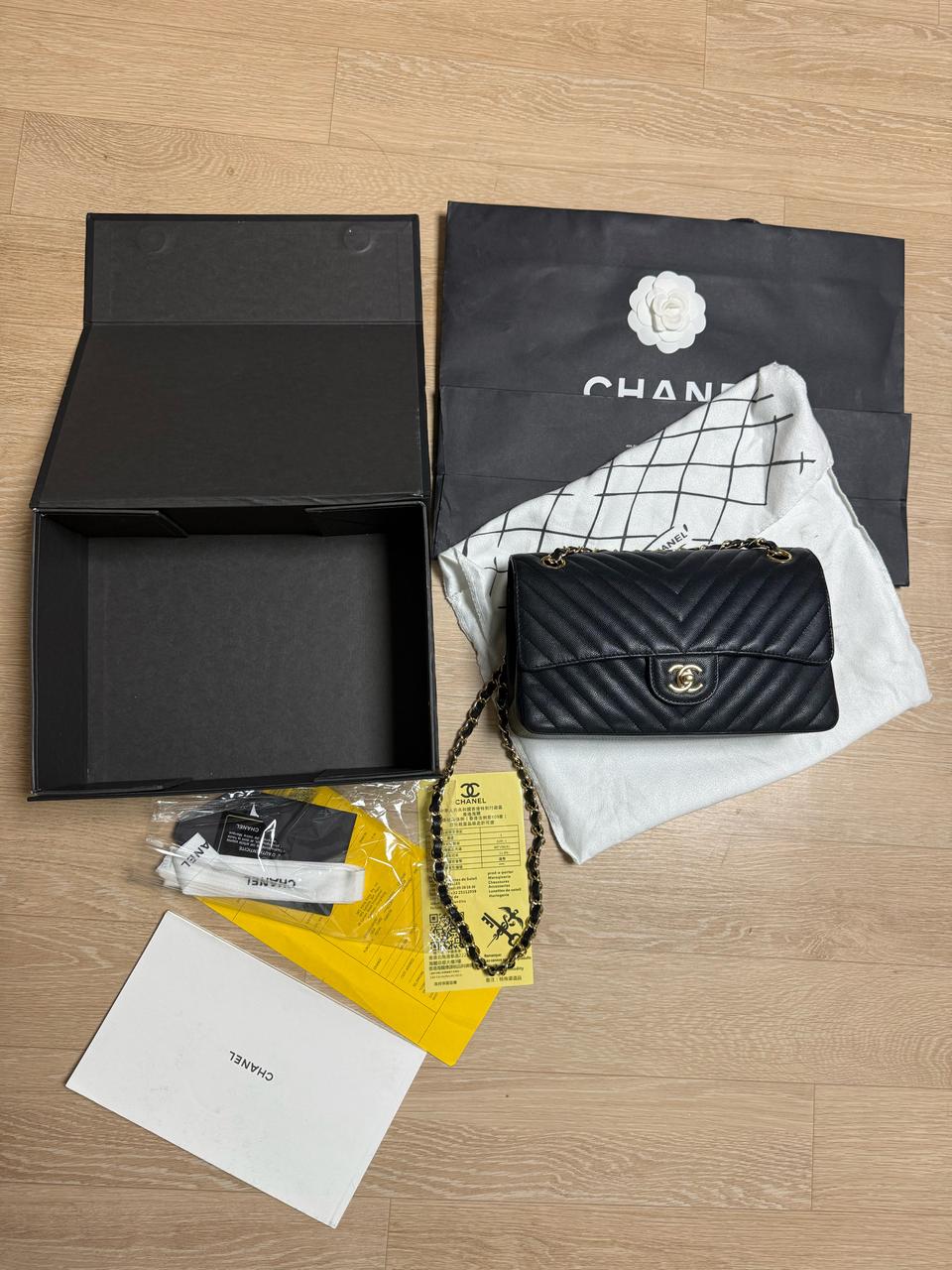 샤넬. 클래식 쉐브론