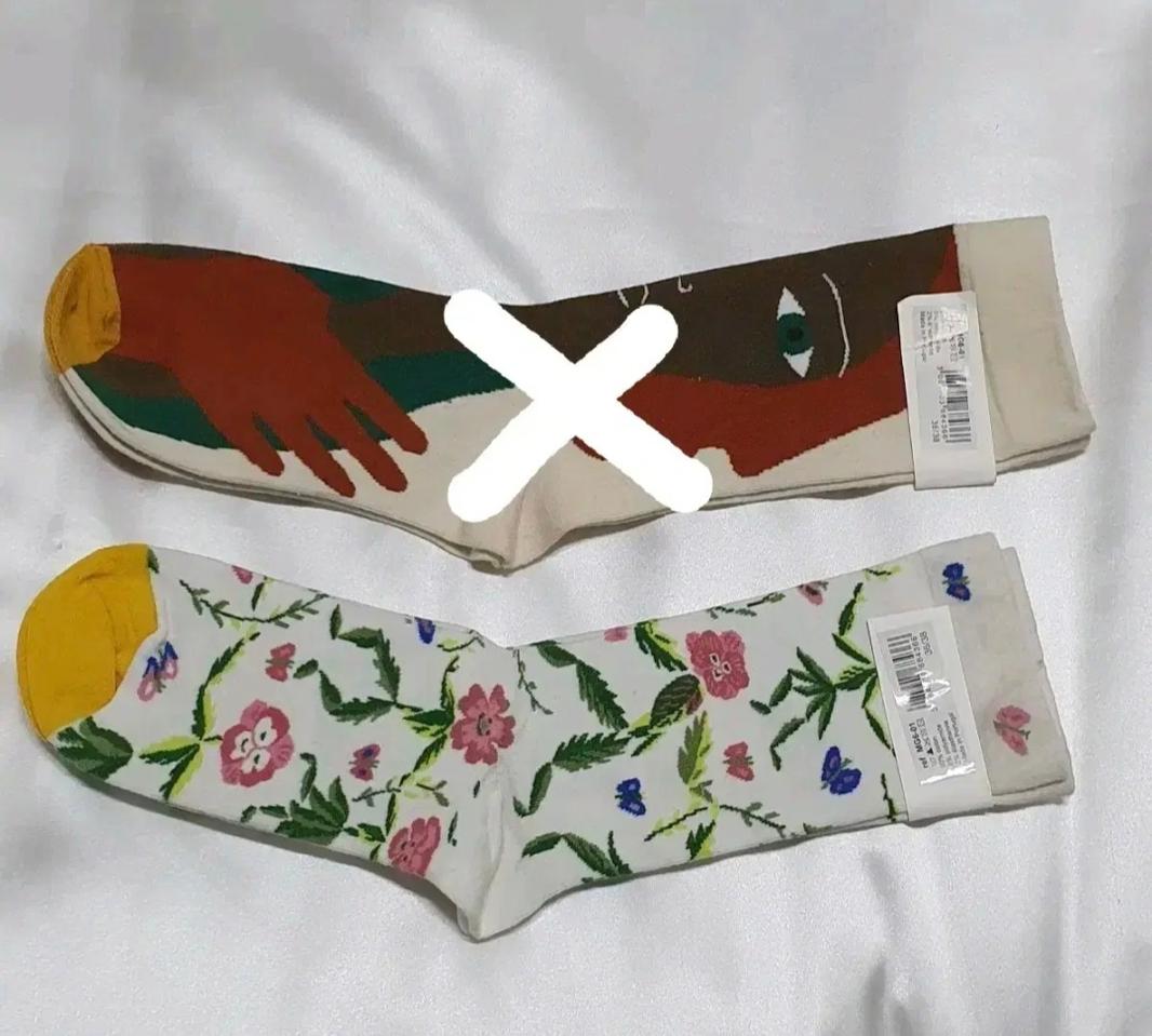 크림베이지 그린브라운 플라워 추상화 Bonne Maison 본메종 양말