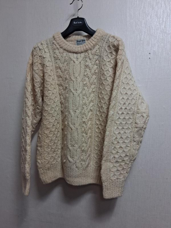 Royal Lion 아이보리 흰둥이 꽈배기스웨트 남성 100 방울이폼폼 